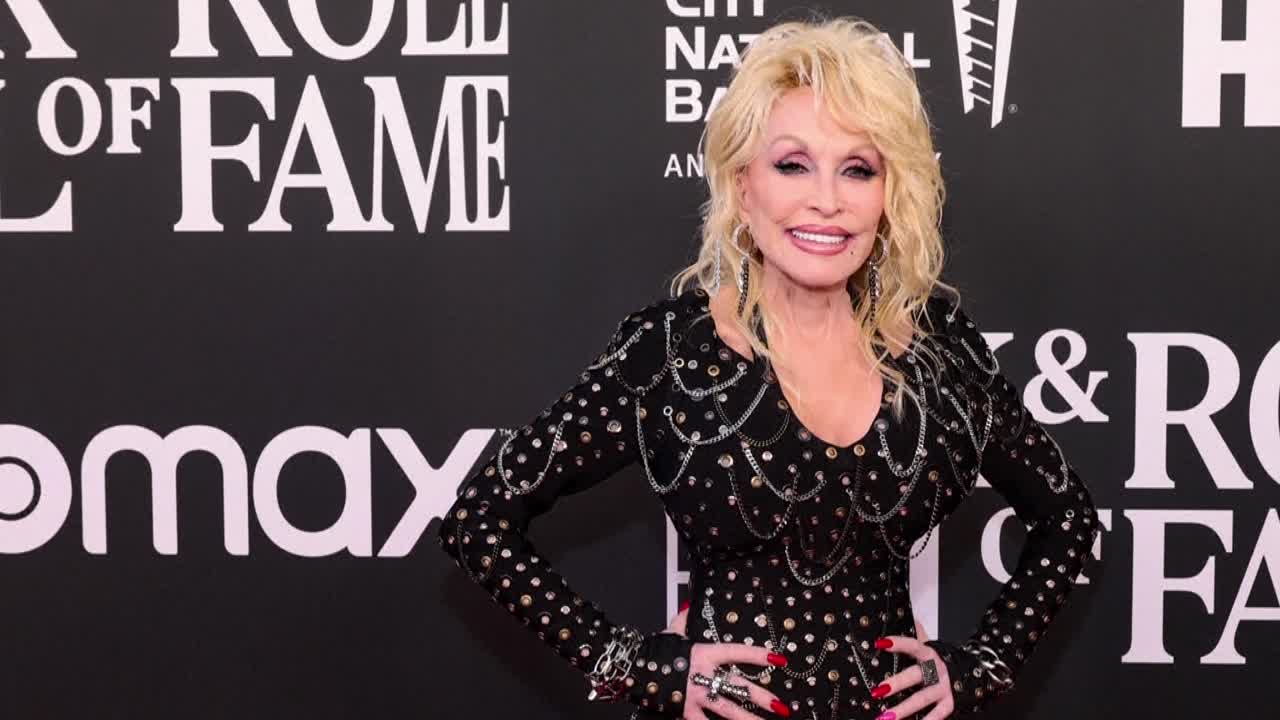 Dolly Parton opens up about 'hard times' with her health in candid update