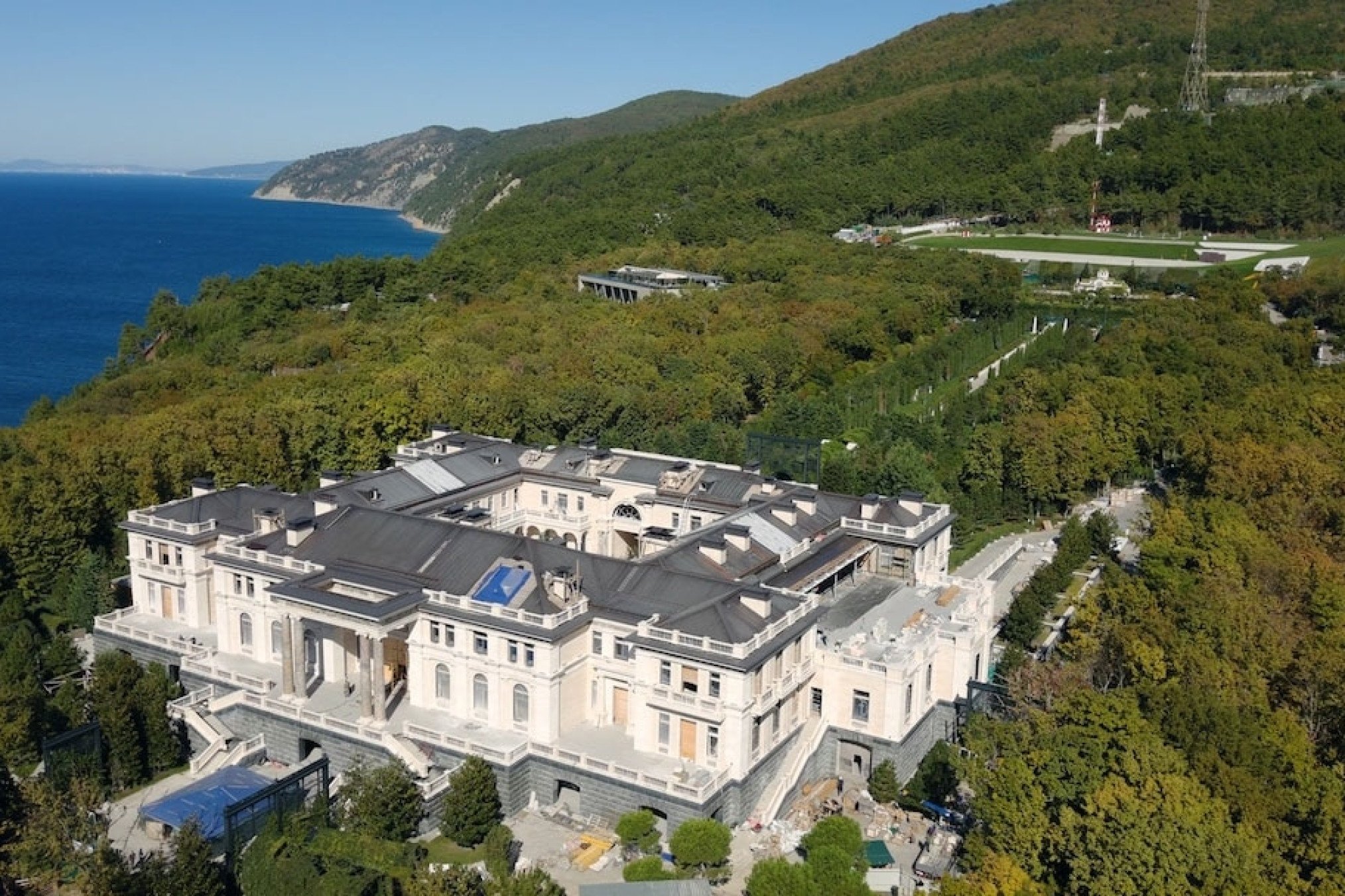 Ukraine strikes leave Putin’s $1.5B Black Sea palace ‘unprotected:’ report