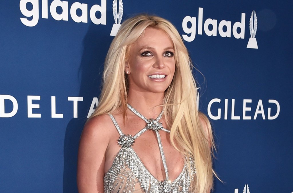 Britney Spears believes she ‘failed as a mother’ as she blasts her own parents in lengthy new rant