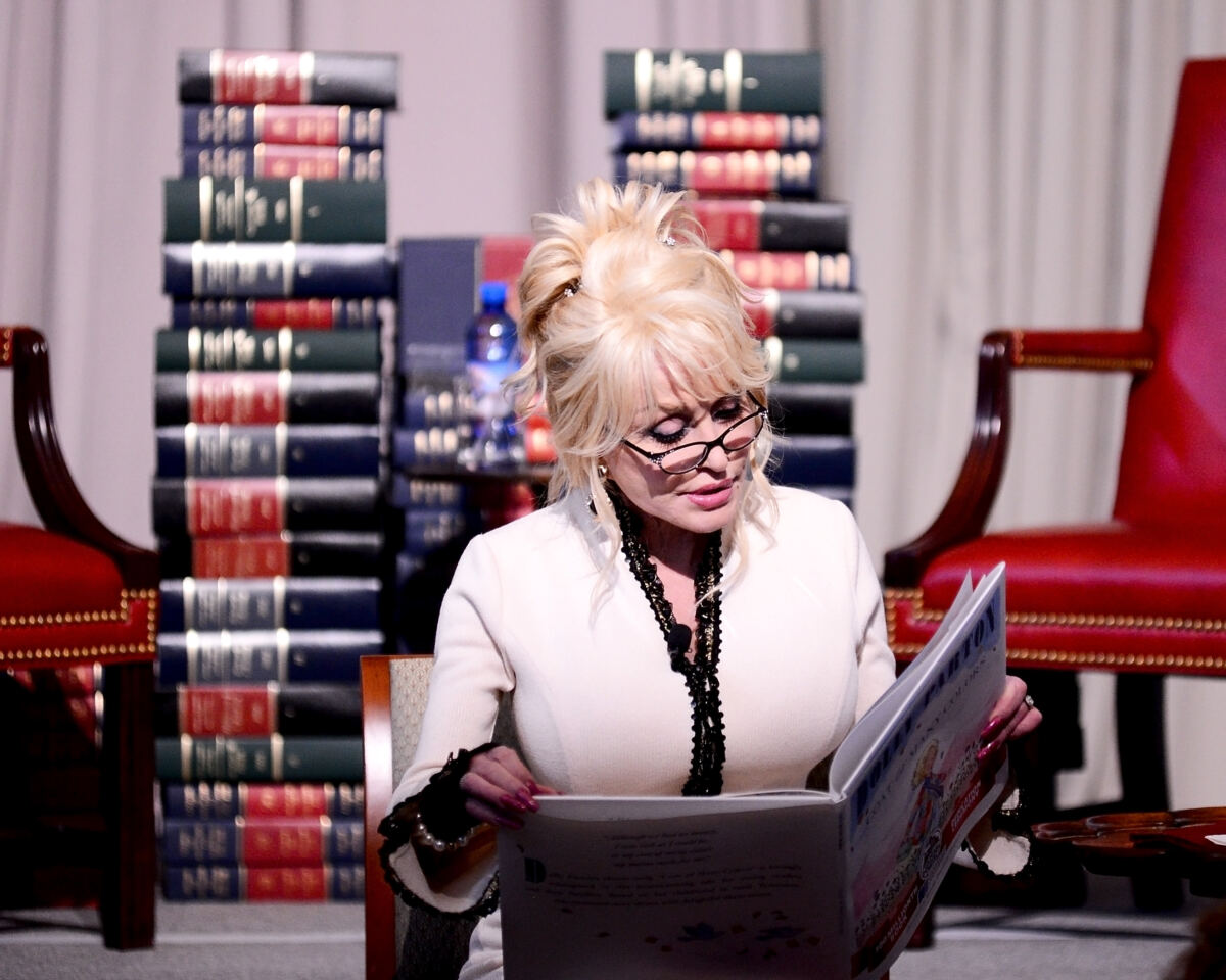 Read the poignant final note in Dolly Parton’s last Imagination Library book