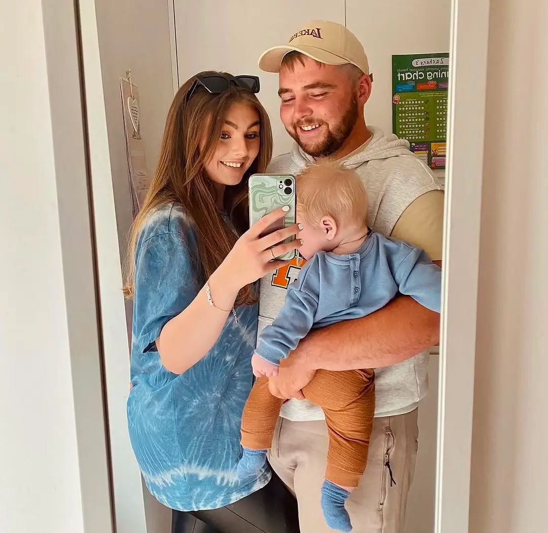Brooke couldn't hold her son when he was poorly. (Brooke Caitlyn)