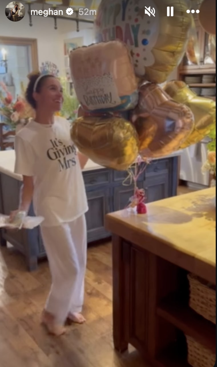 Meghan Markle was seen celebrating her birthday at home in a new video 🎈  🎥: Meghan Markle/Instagram