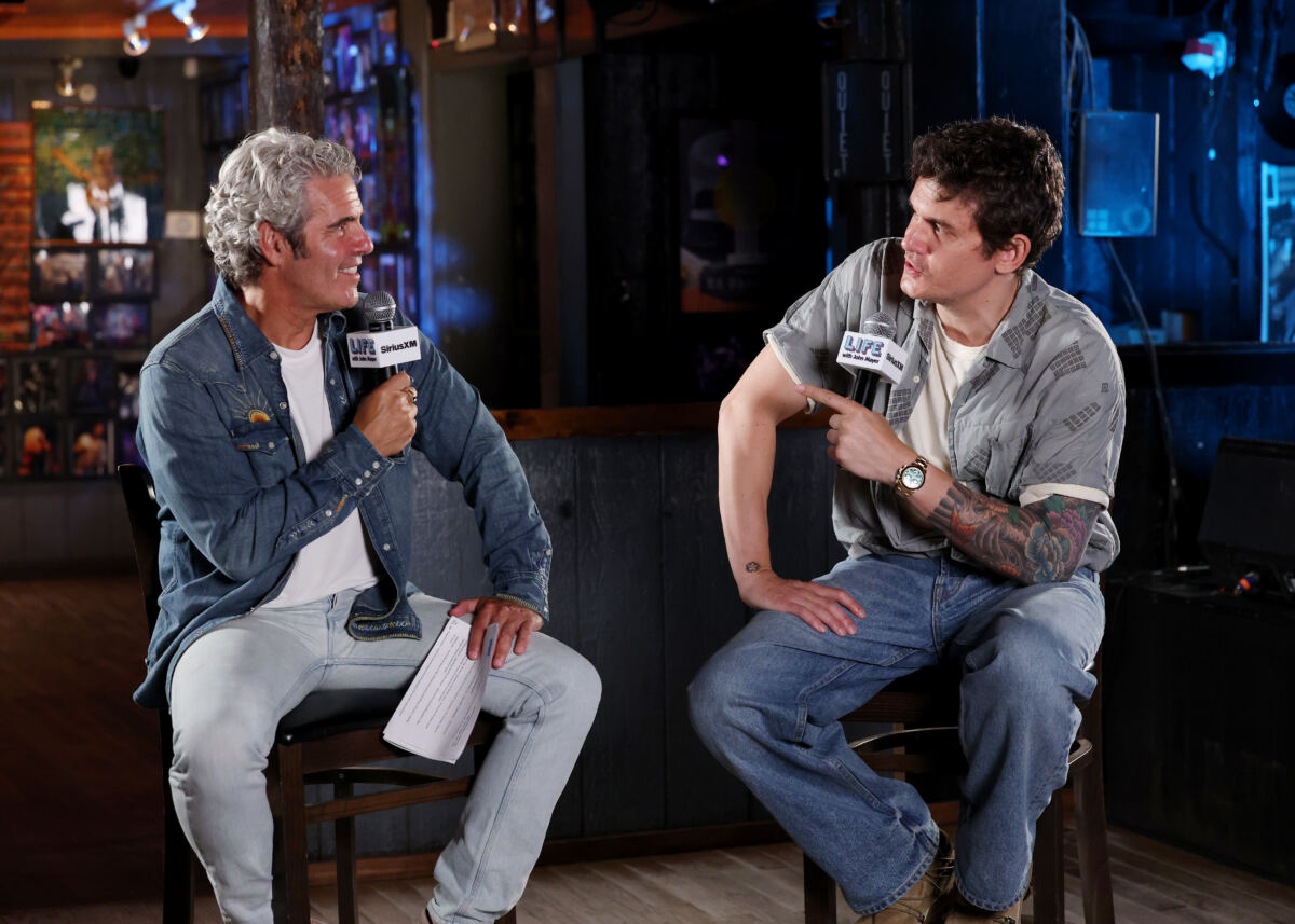 John Mayer salutes Dolly Parton with a guitar solo at starry Hamptons show