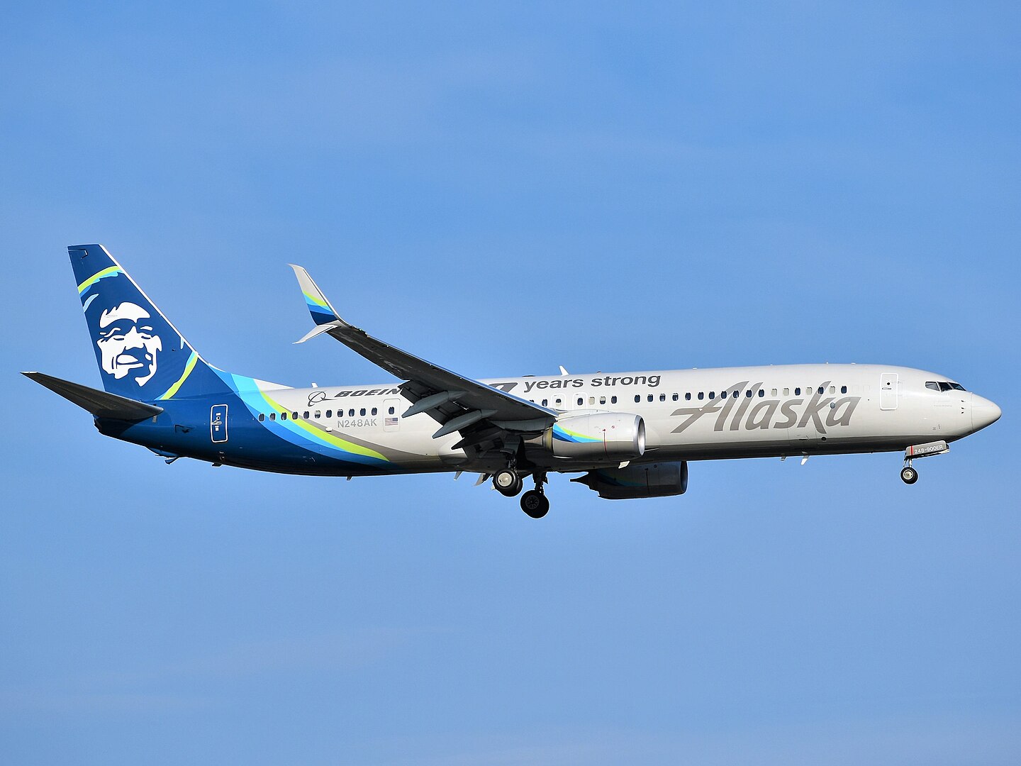 Alaska Airlines aircraft at Orlando International Airport