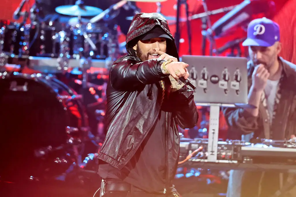 Eminem reveals private note Dolly Parton sent him despite never meeting her