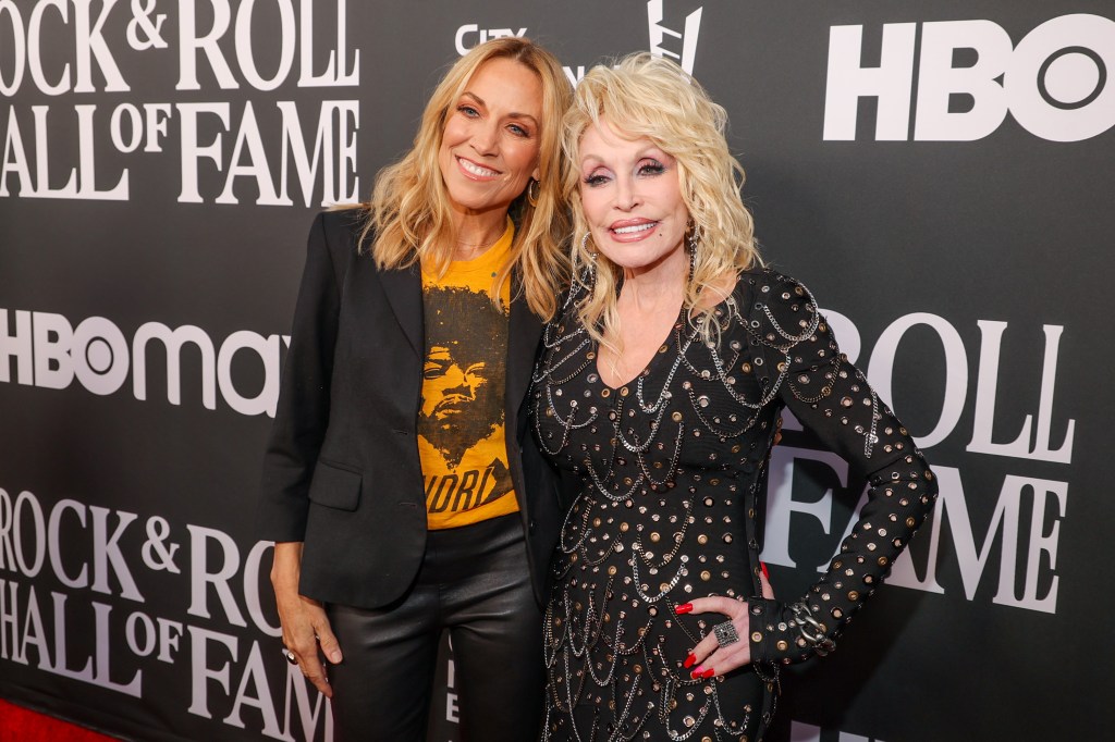 Let her fly! Petition to rename Nashville airport after Dolly Parton gains traction after country icon’s death