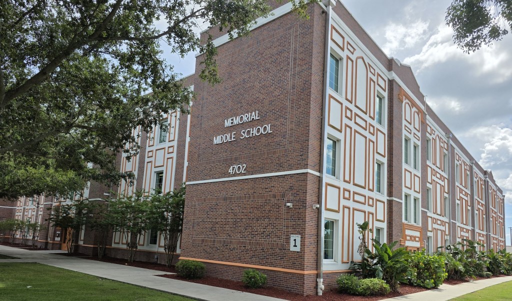 Florida middle school teacher admits to years of ‘inappropriate’ conversations with former student