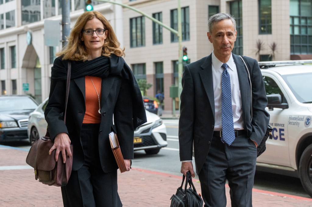 Wachtell is forcing out canoodling Central Park lawyer Nathaniel Cullerton after viral smoochfest: sources