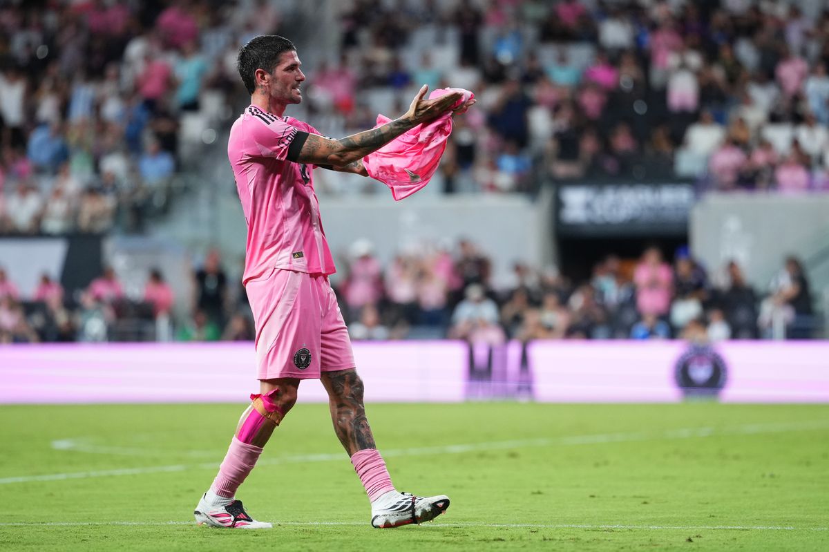 Lionel Messi shares emotional statement after father's death as he addresses future career