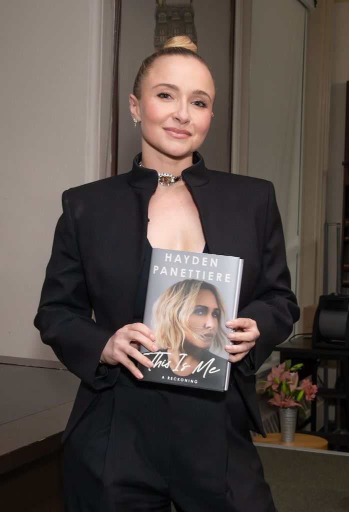 James Blunt denies being the ‘very famous undressed man’ in Hayden Panettiere’s yacht story
