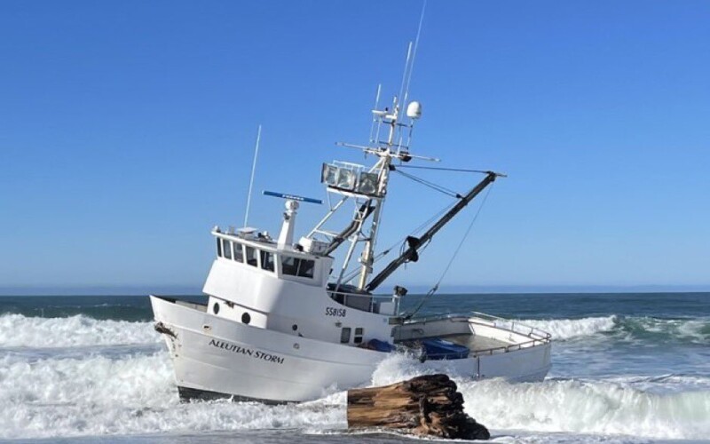 California beach shut down after 58-foot boat runs aground — spilling toxic chemicals