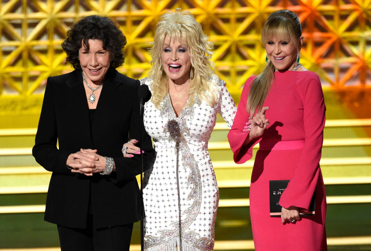 Dolly Parton’s ‘9 to 5’ co-stars Lily Tomlin and Jane Fonda pay tribute to late singer: ‘No Words’
