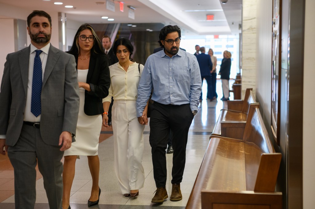 Surrogate McKenna West breaks down describing abortion procedure at over 20 weeks during court battle with baby’s biological parents
