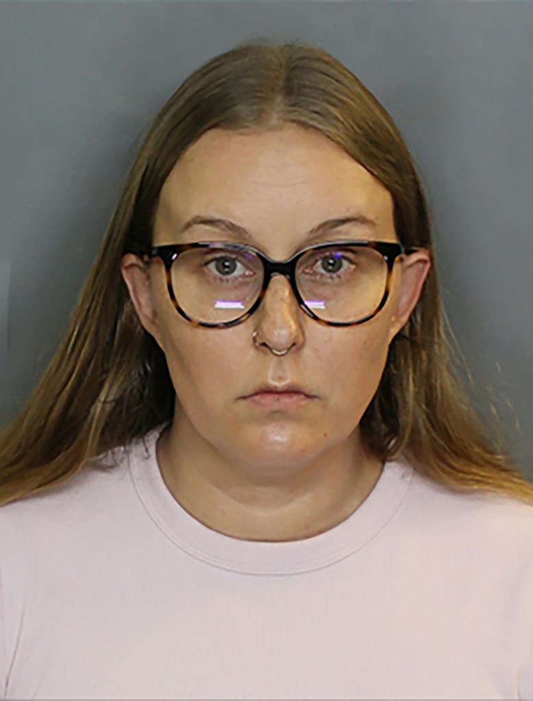 Wild video shows Florida teacher telling cops where she had sex with underage student in her classroom