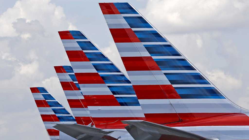 Audio reveals how close two American Airlines planes were from disaster after flight number mix-up