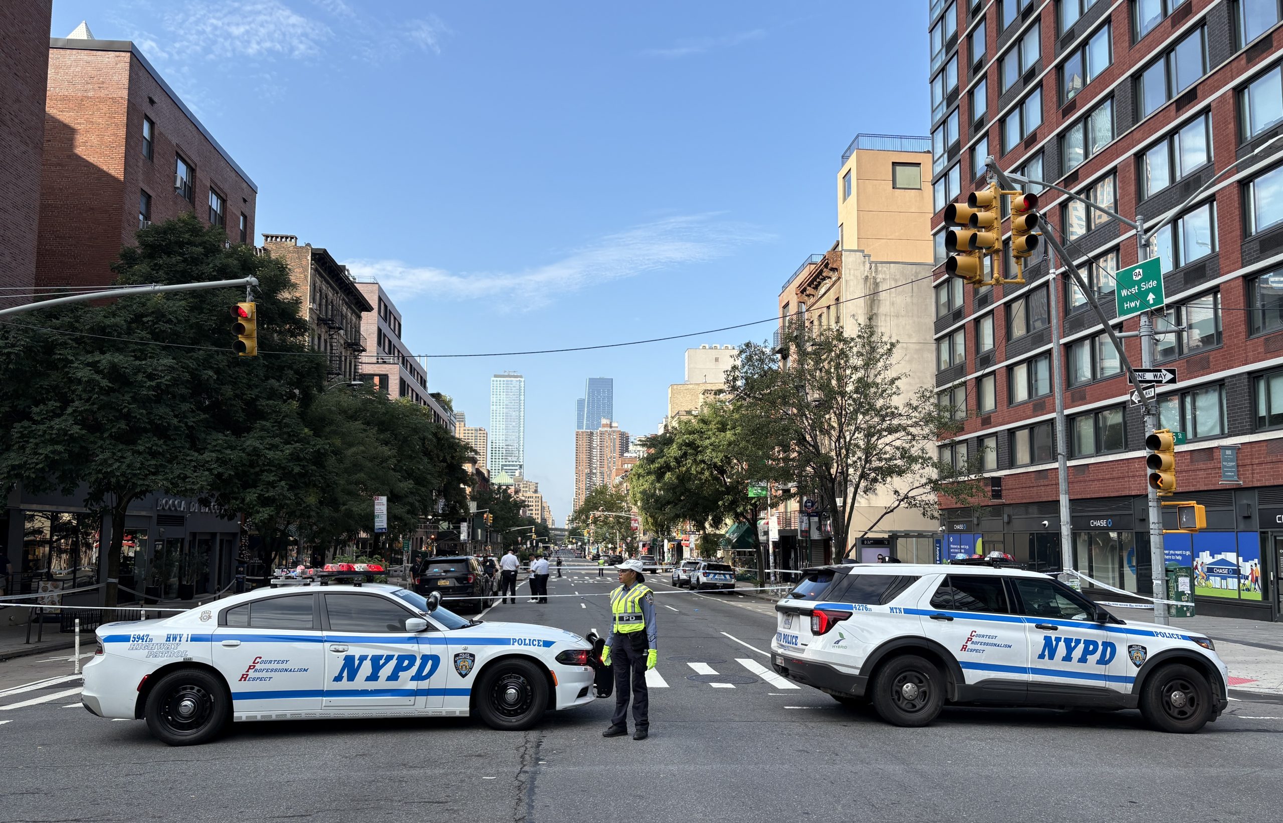 USPS truck fatally strikes man and flees scene as NYC sees 2 deadly hit-and-runs overnight: sources