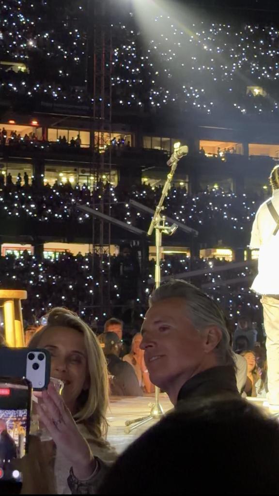 Gavin Newsom and wife Jennifer take a night off as they’re caught partying at Noah Kahan concert
