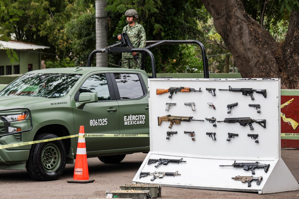 Tourists given urgent warning over cartel threat in popular Mexican border town