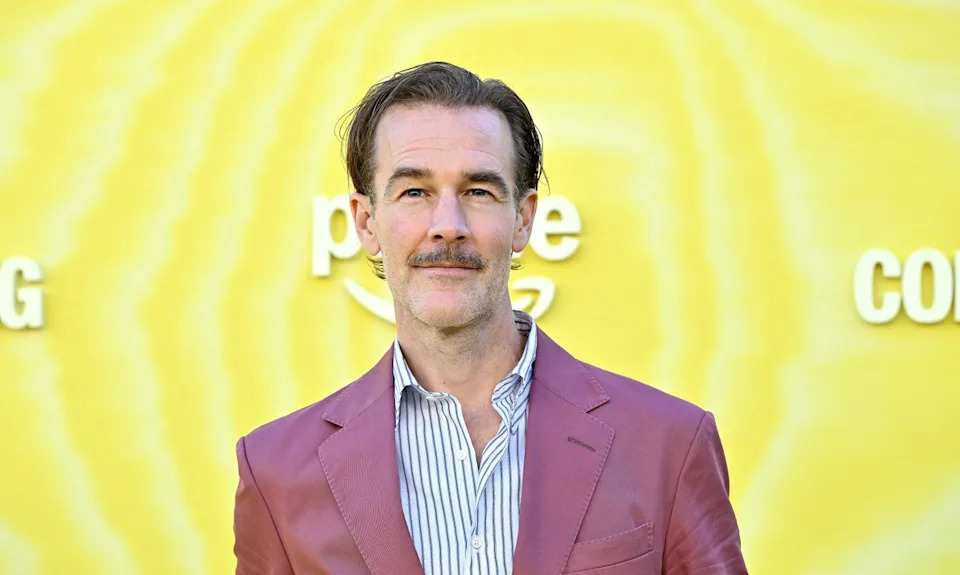 James Van Der Beek with their six children