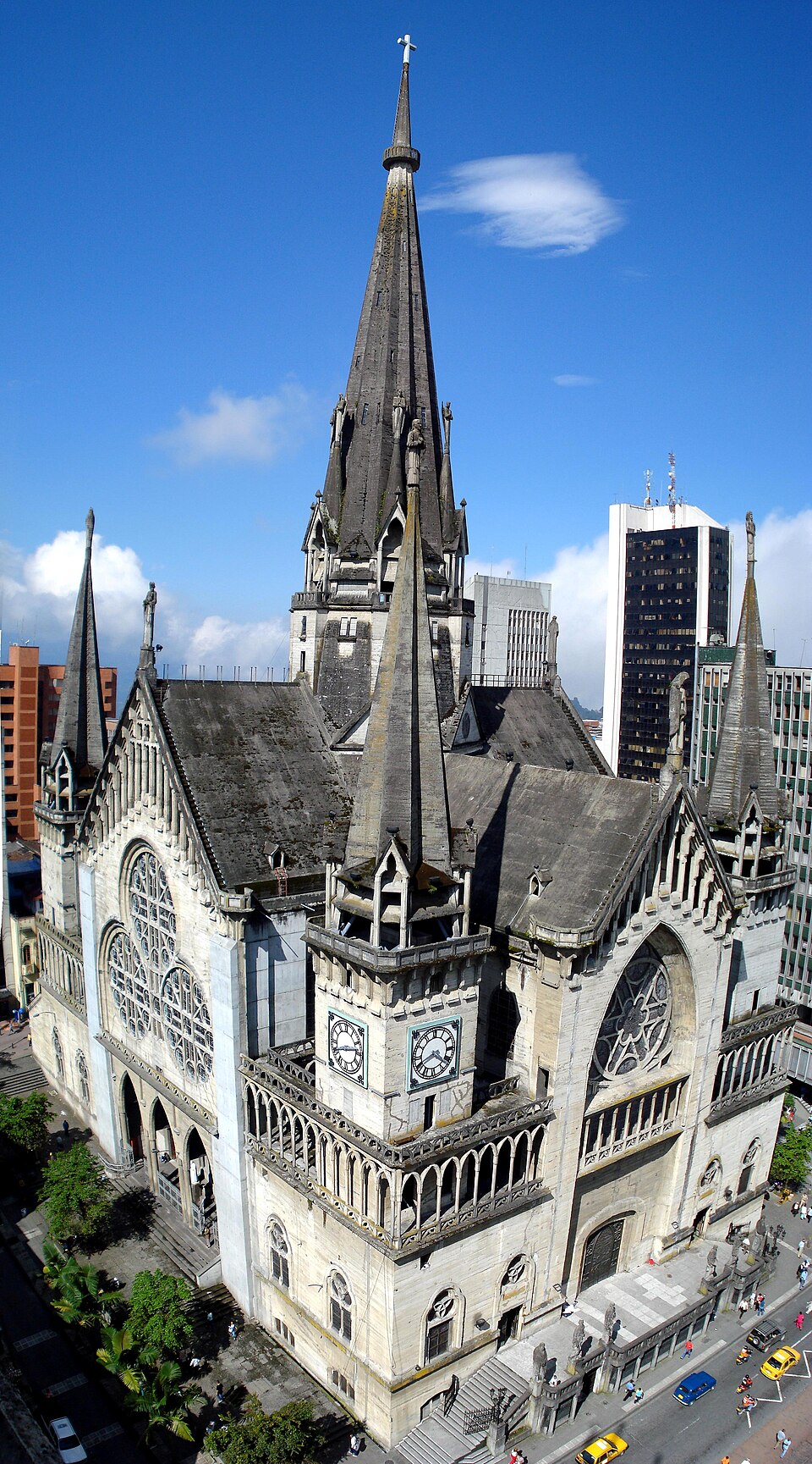 Nearly 100-year-old church crumbles as deadly 7.4-magnitude earthquake rocks Colombia