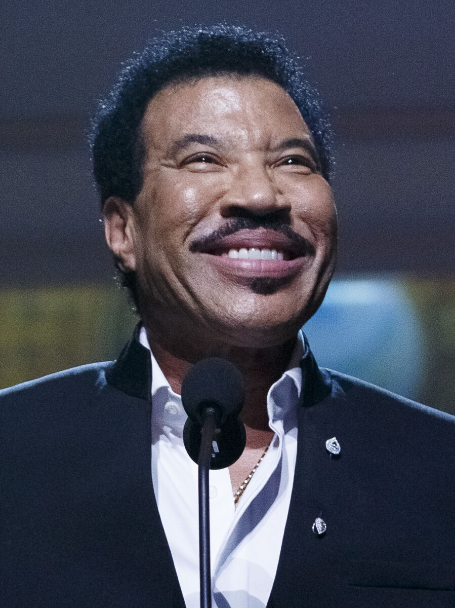 Lionel Richie takes savage swipe at Chris Brown and Usher's wild tour