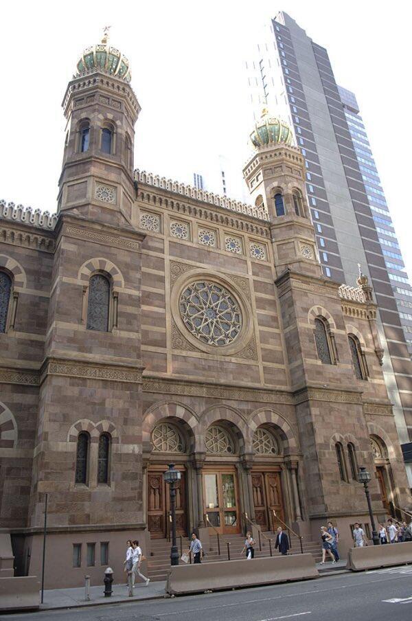 Hateful lunatic who attacked NYC synagogue allegedly told cops Jewish congregants were ‘swine’ as he’s held on bail