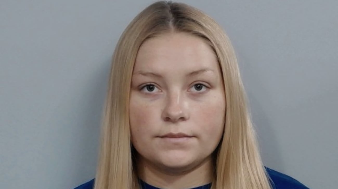 Ex-University of Kentucky cheerleader Laken Snelling pleads guilty to killing newborn son, stuffing him in trash bag
