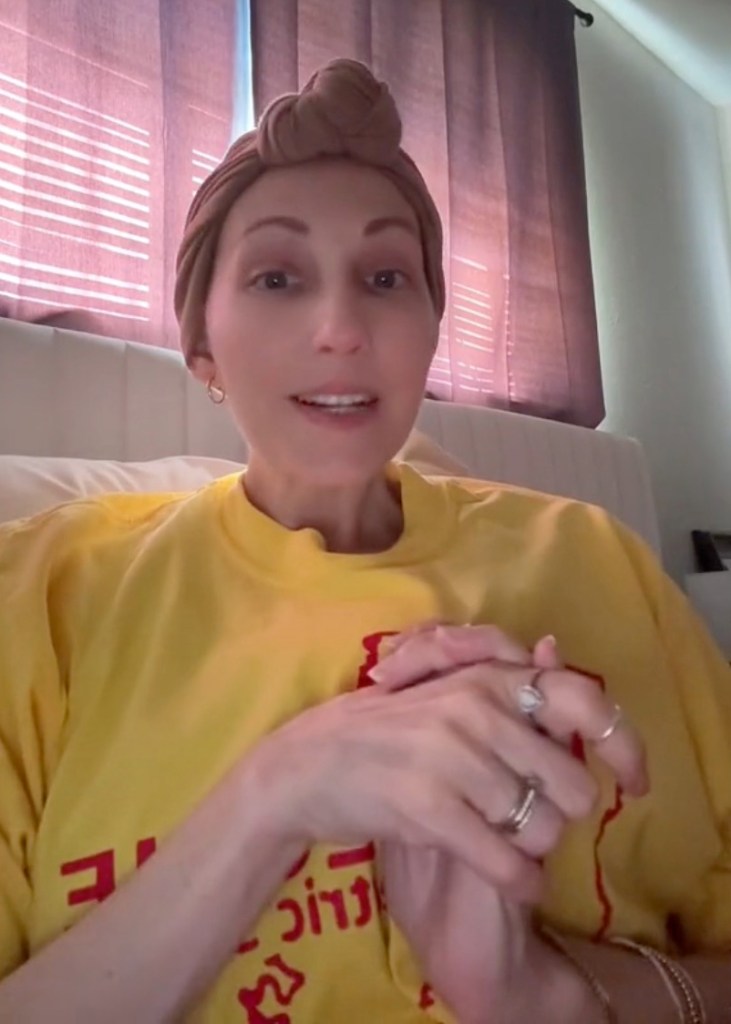 TikTokker, 39, announces her own death in beyond-the-grave video after cancer battle