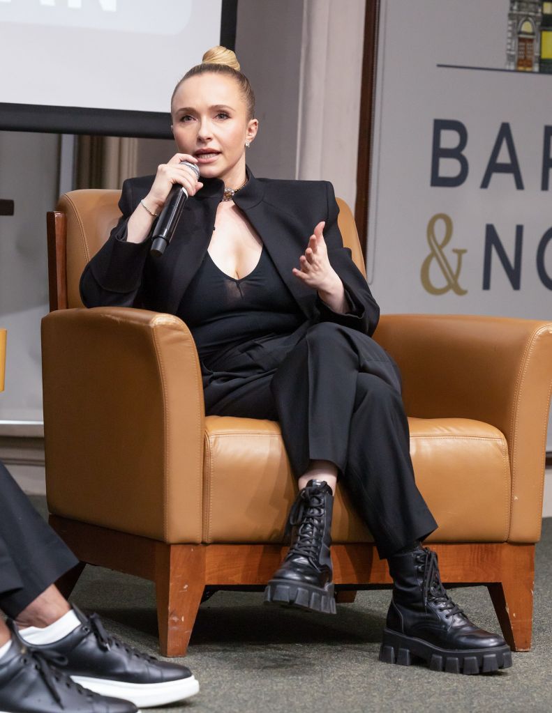 Hayden Panettiere’s ex Brian Hickerson pawned her belongings before her death, mom says