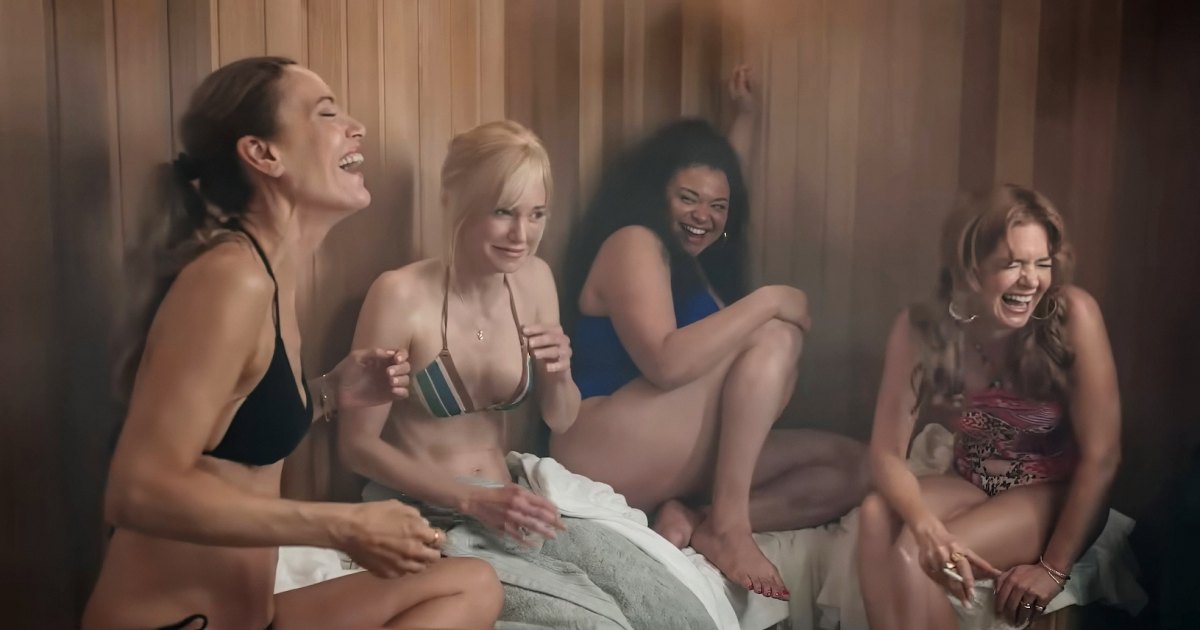 Leslie Mann, 54, and Anna Faris, 49, show off their insane bikini bodies with ‘Spa Weekend’ co-stars