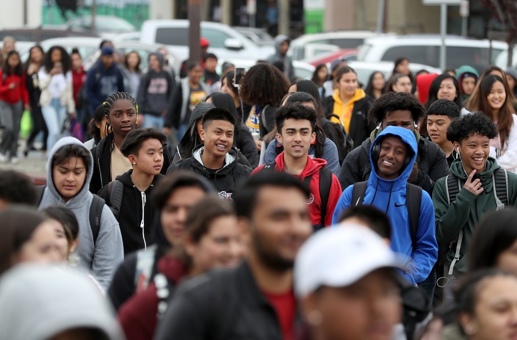 California high school grads score 4.0 GPAs but can’t do basic math, professors say