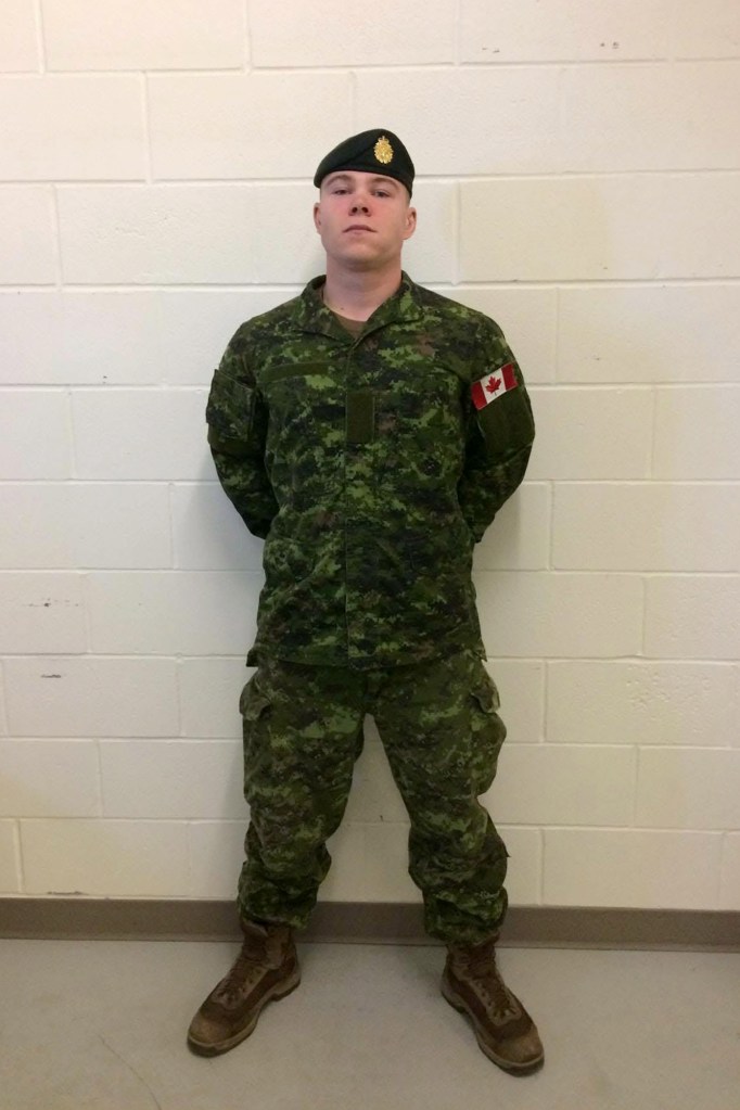Ex-Canadian soldier opens fire at synagogue on Yom Kippur, wounds cop in possible antisemitic attack: officials