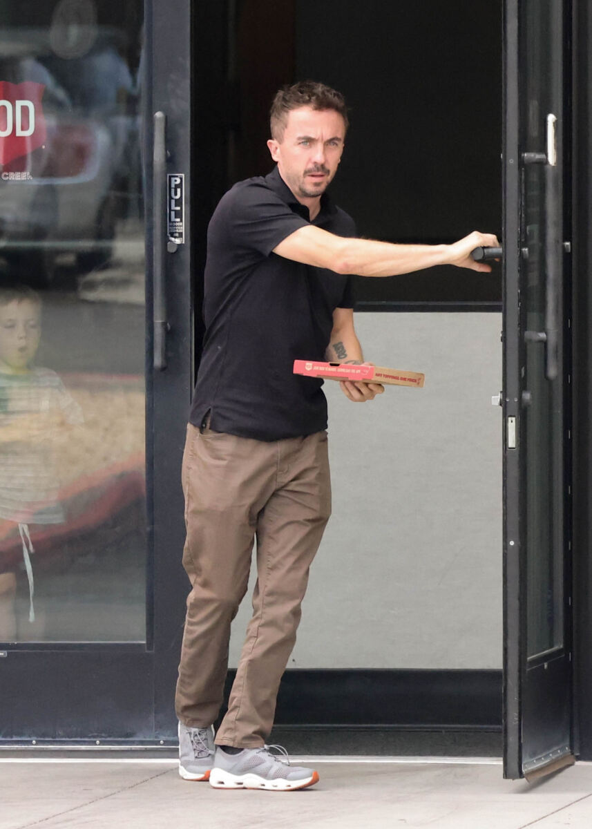 The truth behind Frankie Muniz’s concerning social media rant: ‘He’s struggling’