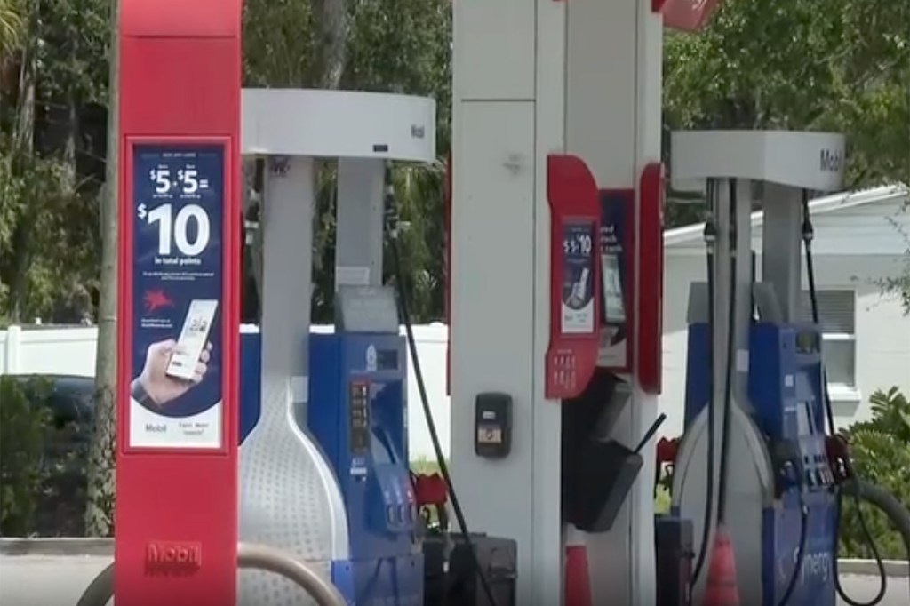 Stranger sets Florida woman on fire at gas pump after she refuses to hand over cash