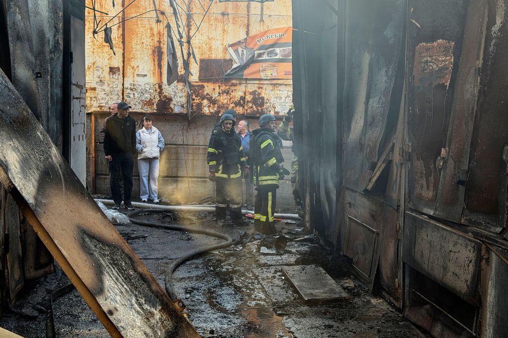 Russian attacks kill 4 across Ukraine days after Zelensky’s UN plea for help ending war
