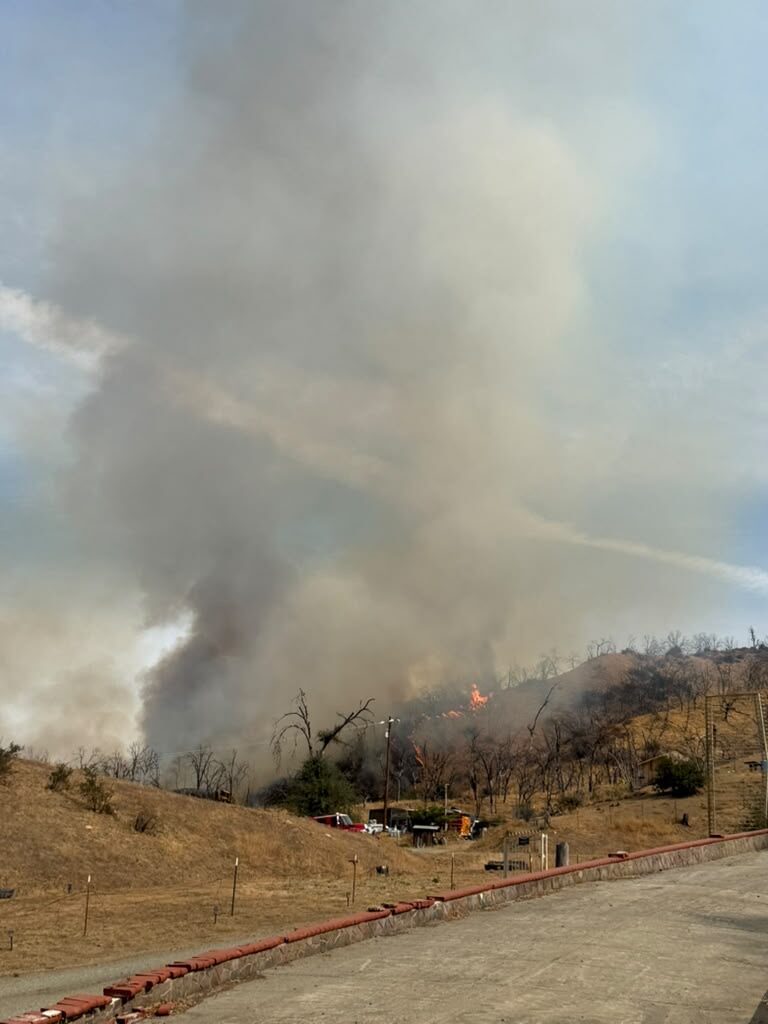 Napa Valley wildfire near wine country resort triggers evacuation warning
