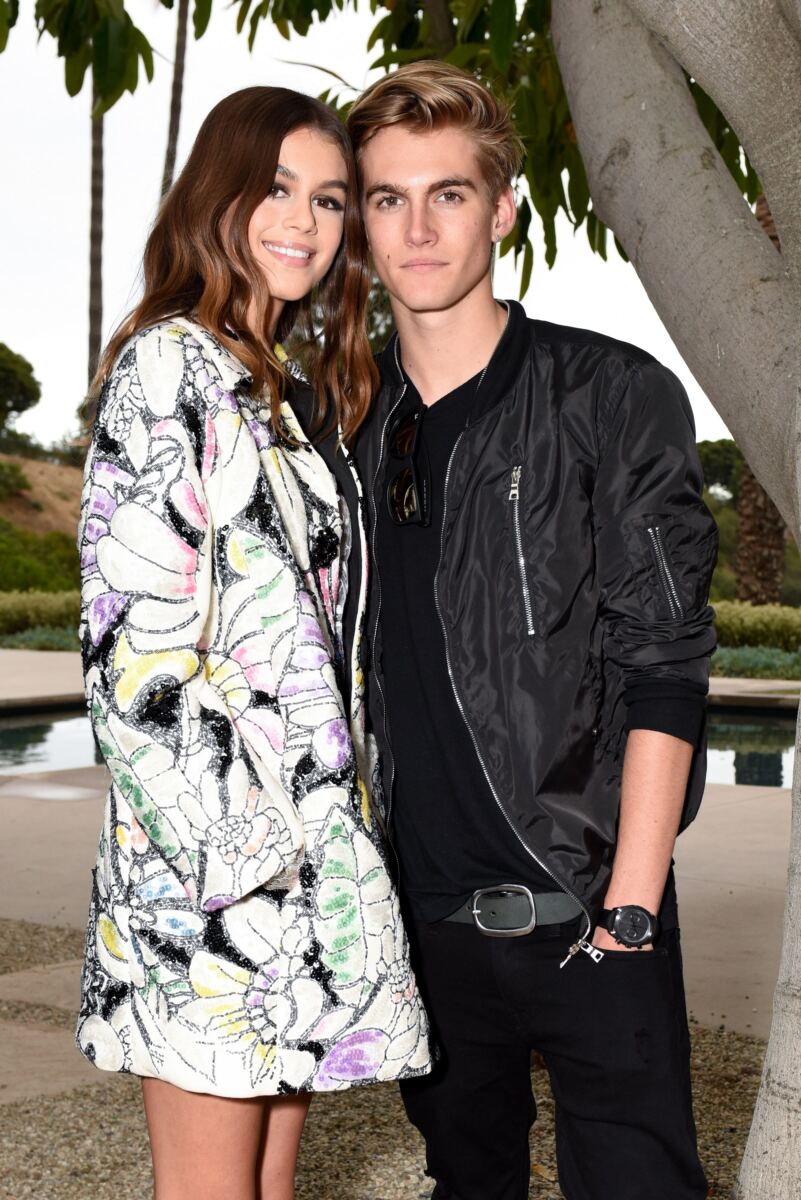 Kaia Gerber’s friends, boyfriend help model search for missing cat days after brother Presley’s death