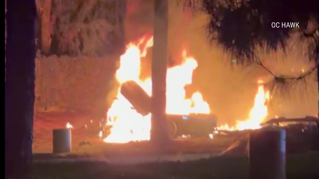 Hooters calendar girl ID’d as 2nd victim in fatal McLaren fireball crash — as sister rips California supercar fanatic