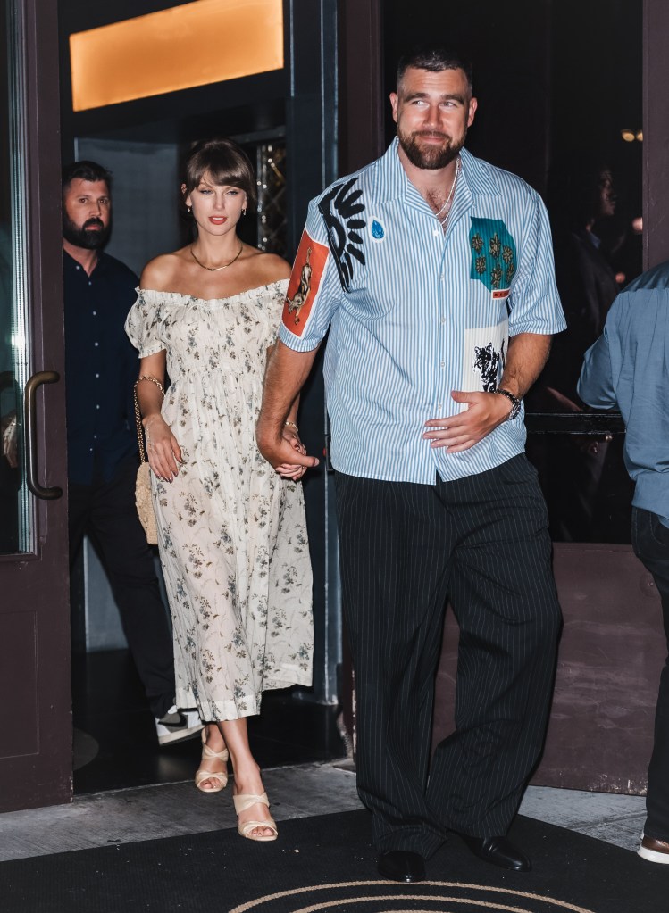 Eyewitness gives the most detailed account of Travis and Taylor’s wedding yet: Cocktails, ‘castle’ and who did karaoke