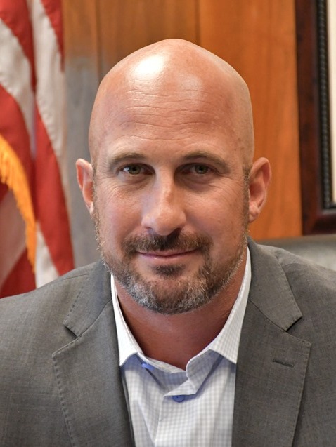Disgraced California lawmaker caught making NFL bets in emails with dive bar