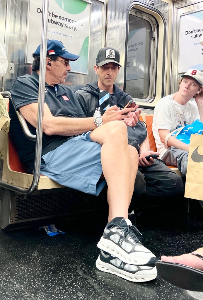 Hollywood A-lister goes incognito as he rides NYC subway