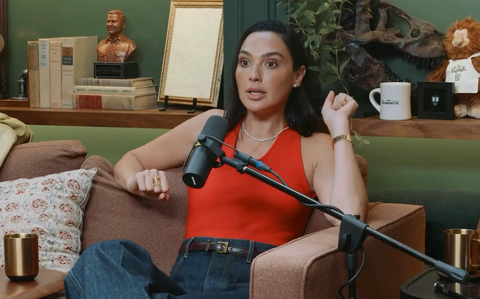 Gal Gadot reveals she never made the cut for Tom Cruise's famous $125 holiday cake list