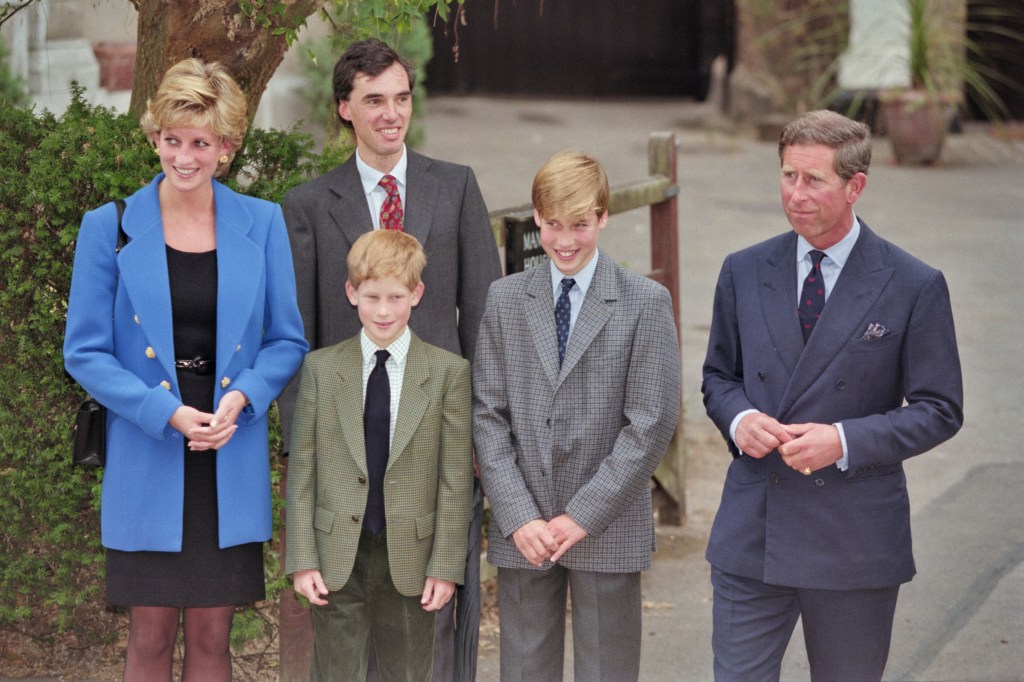Prince William and Kate Middleton drop off Prince George, 13, for first day at Eton College