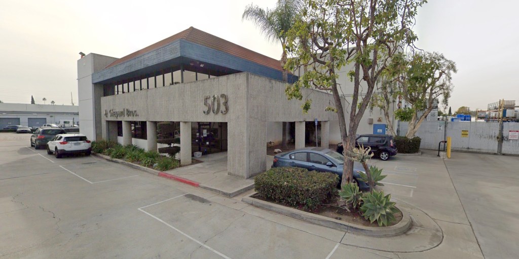 California town on lockdown as chemical leak sends yellow smoke spewing out of building