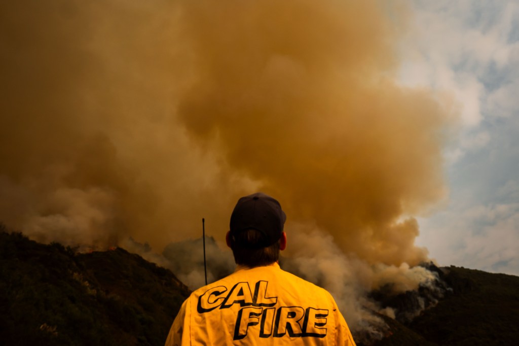Plaskett Fire explodes to nearly 27,000 acres as fire officials issue alarming warning