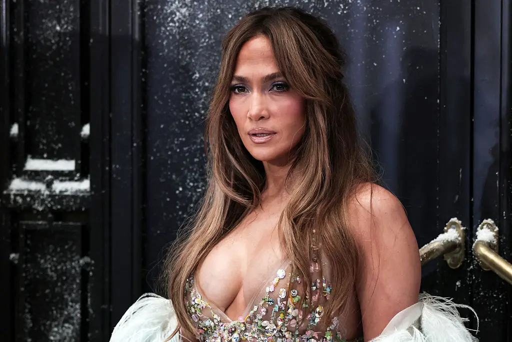 Shoplifter's mugshot that looks exactly like JLo has people convinced there's a 'glitch in the matrix'