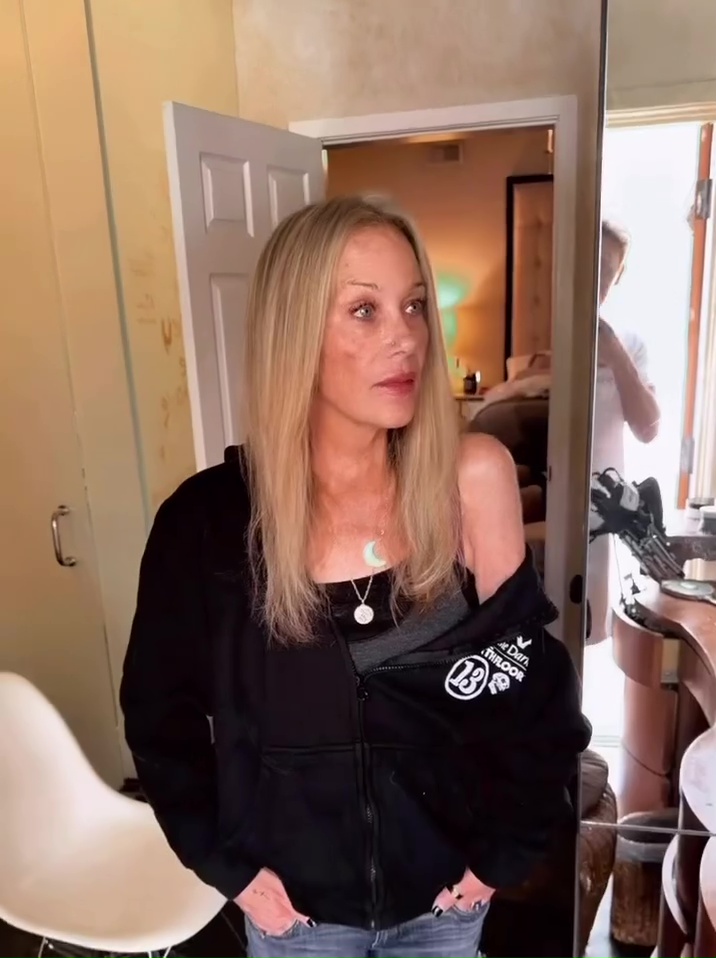 Christina Applegate seen for first time in new video since months-long MS hospitalization