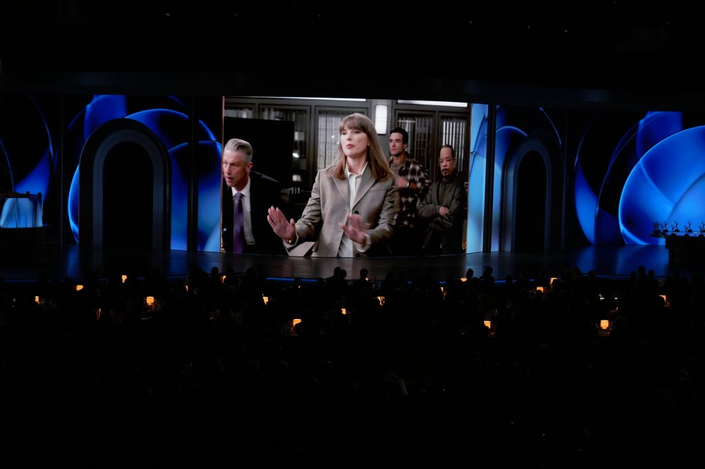 Inside Taylor Swift’s ‘top secret’ Emmys appearance — and the gift she gave cast