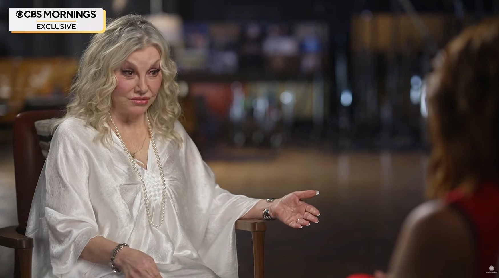 Dolly Parton hid cancer battle from ‘a lot of the family,’ sister confirms