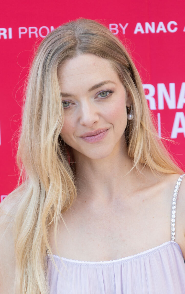 Amanda Seyfried and Thomas Sadoski break up after 9 years of marriage